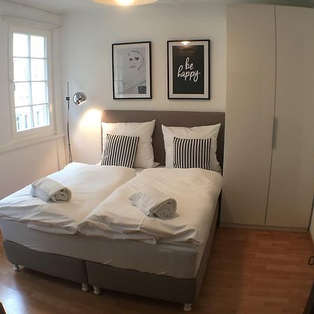 Privatzimmer In Bester Altstadtlage Tubingen Ruang foto