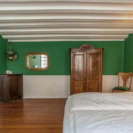 Privatzimmer In Bester Altstadtlage Tubingen Bagian luar foto