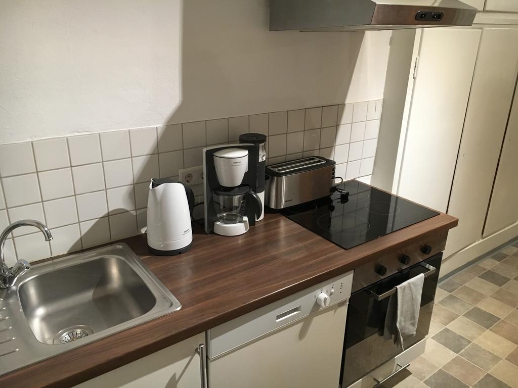 Privatzimmer In Bester Altstadtlage Tubingen Bagian luar foto