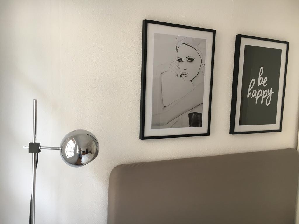 Privatzimmer In Bester Altstadtlage Tubingen Ruang foto